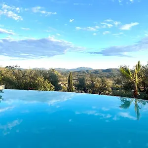 https://les-lodges-de-saint-cassien.fr-provencehotel.com